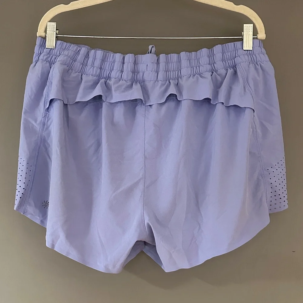 Athleta Hustle 3” Athletic Shorts – Lavender Running Shorts w/ Laser-Cut Panels - Picture 3 of 4